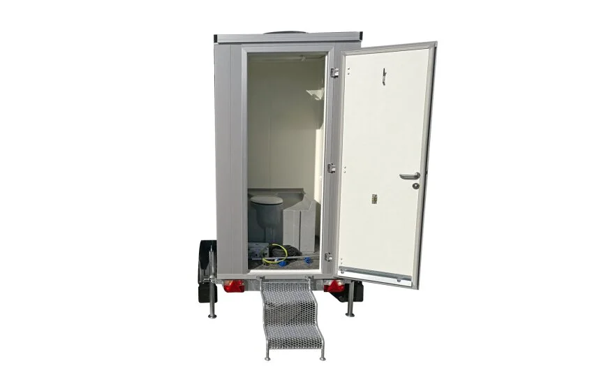 WC Anhaenger Vezeko 03